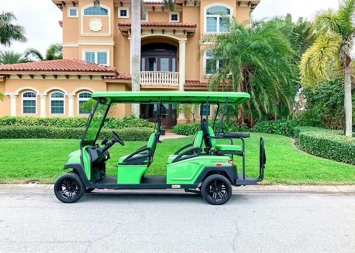 Large Mediterranean Oasis - Water Views & Pool Сasa de vacaciones Clearwater Beach