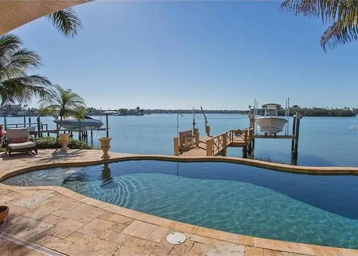 Large Mediterranean Oasis - Water Views & Pool